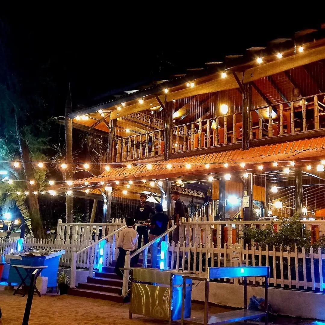 Blue Sand Beach Resort Trincomalee Eksteriør billede